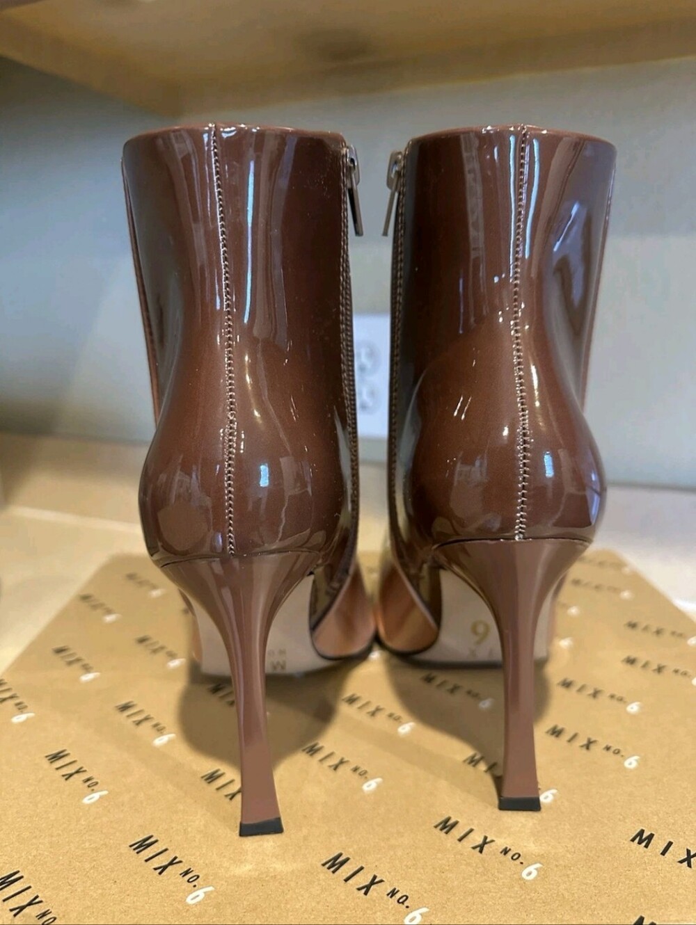 Mix No. 6 Two-Tone Patent Brown and Nude Pointed Ankle Bootie NWOT Sz 8.5 - Picture 3 of 3